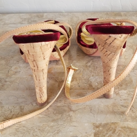 Schutz Crystal Bow Heels - Picture 5 of 6